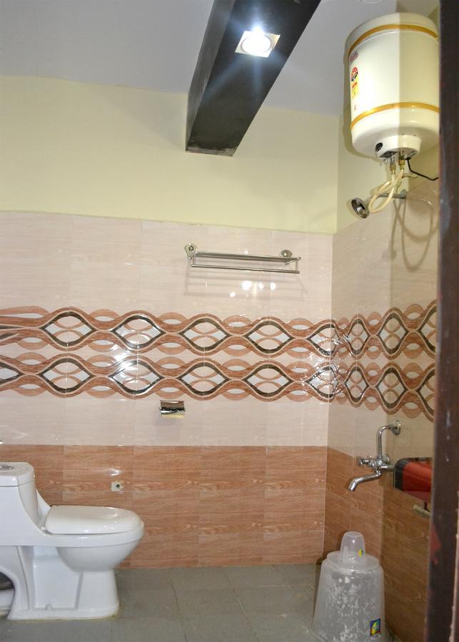 Hotel Kings Gateway Bangalore Phòng bức ảnh